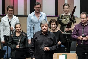 Ligeti Ensemble: Elliott Carter and Charles Ives